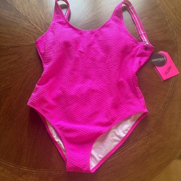 Infamous Swim Candace One Piece - Picture 5 of 8